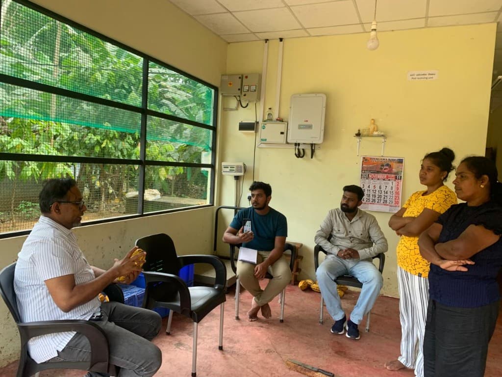 Farmer workshop on sustainable cocoa cultivation at a pod receiving unit